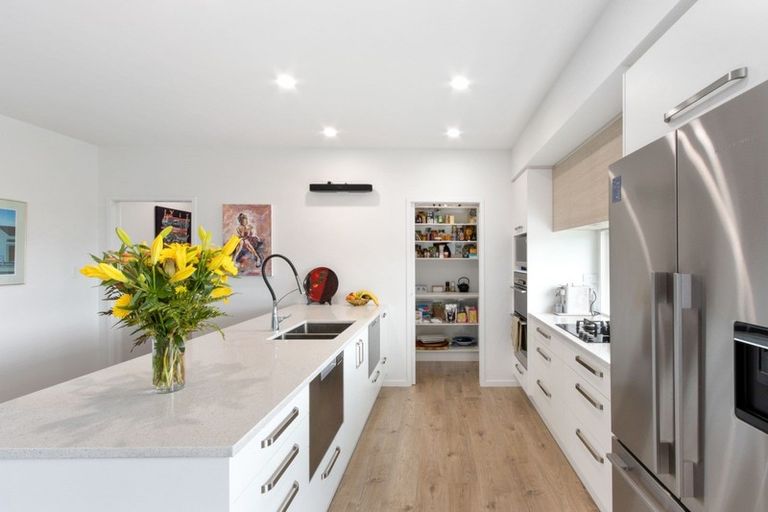 Photo of property in 17 Hurunui Drive, Te Awa, Napier, 4110