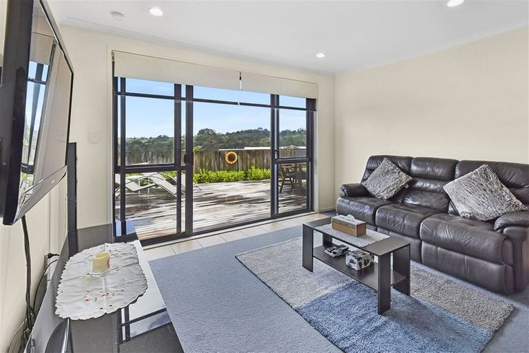 Photo of property in 19 Frederick Reece Drive, The Gardens, Auckland, 2105