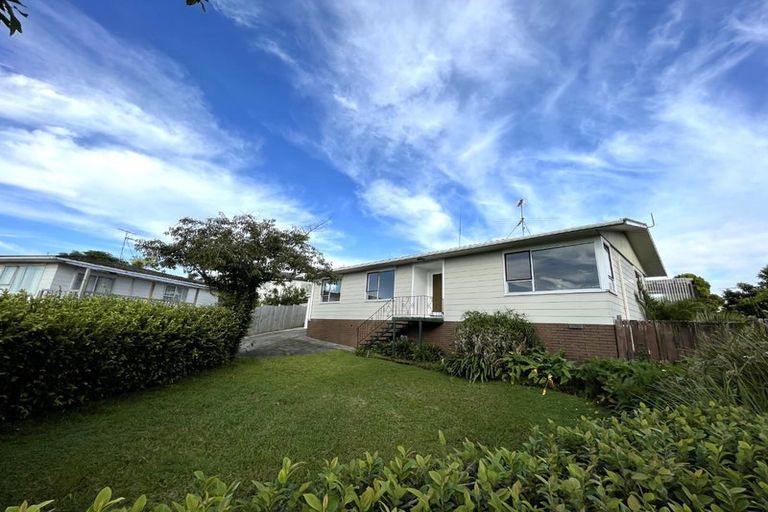 Photo of property in 14 Kereru Place, Half Moon Bay, Auckland, 2012