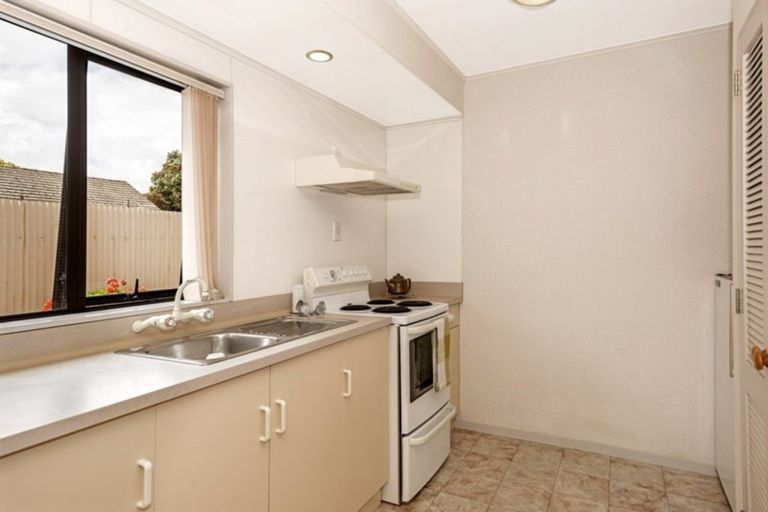 Photo of property in Orange Grove Flats, 31/549 Childers Road, Te Hapara, Gisborne, 4010