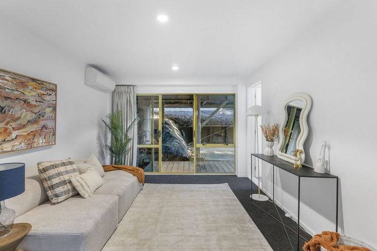 Photo of property in 2/42 Island Road, Beach Haven, Auckland, 0626