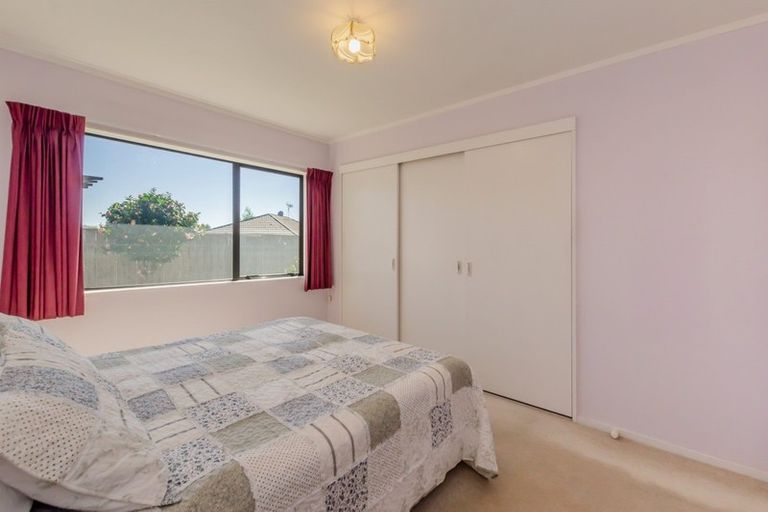 Photo of property in 23 Dennis Taylor Court, Paraparaumu, 5032