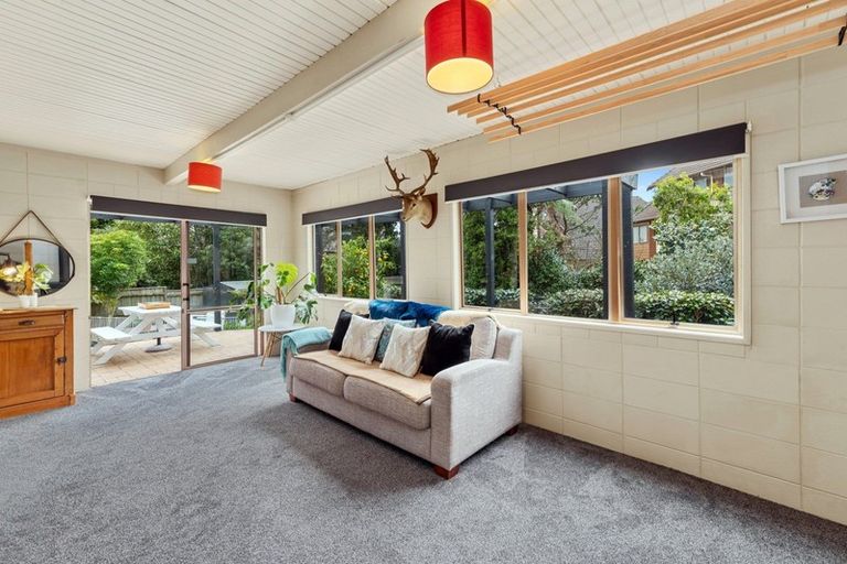 Photo of property in 6 Mark Place, Lynmore, Rotorua, 3010