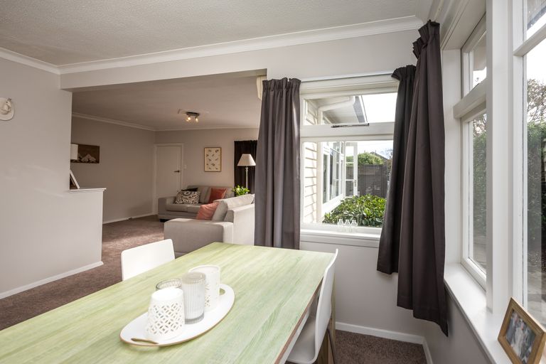 Photo of property in 220 Knowles Street, St Albans, Christchurch, 8052