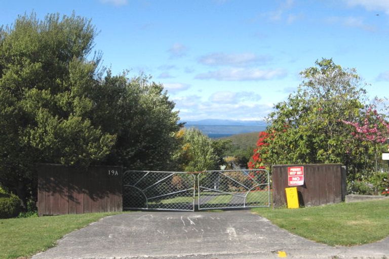 Photo of property in 19 Isobel Street, Acacia Bay, Taupo, 3330