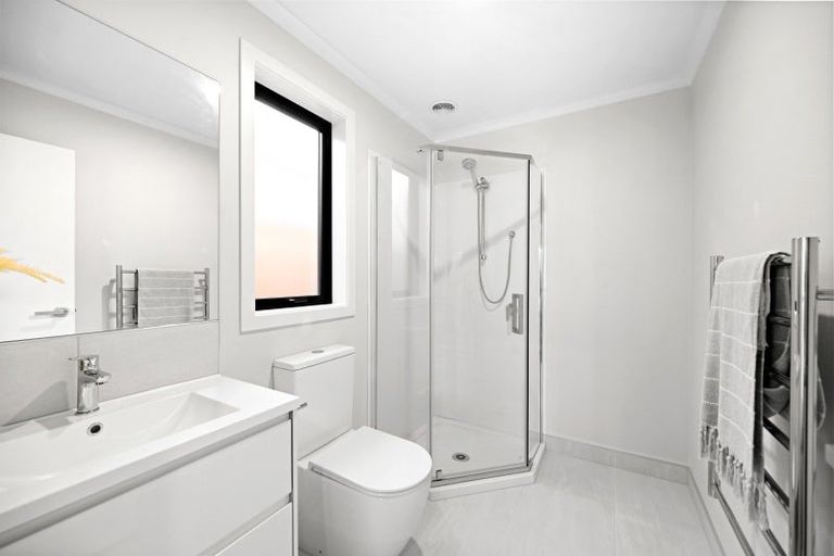 Photo of property in 15 Waruhia Crescent, Rototuna North, 3281