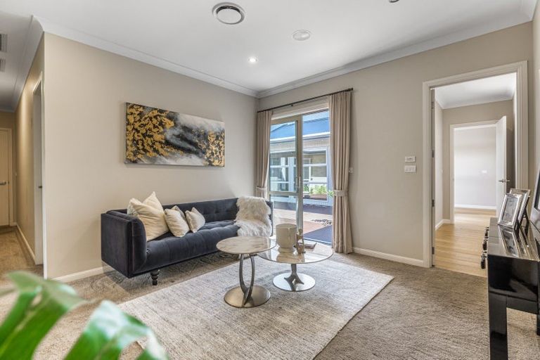 Photo of property in 28 Clifton Road, Whitford, Howick, 2571