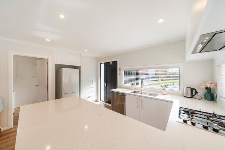 Photo of property in 5 Reid Lane, Wallaceville, Upper Hutt, 5018