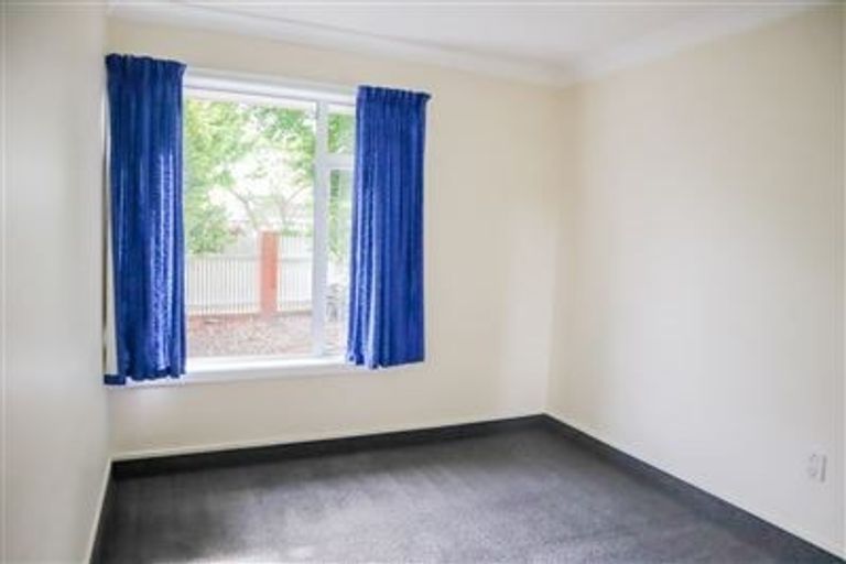 Photo of property in 229 Avonhead Road, Avonhead, Christchurch, 8042