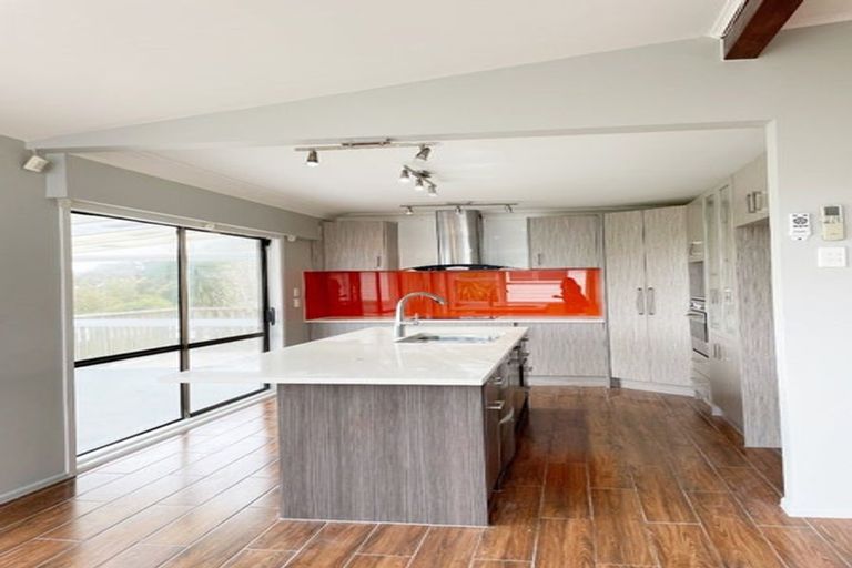 Photo of property in 89 Exmouth Road, Northcote, Auckland, 0627