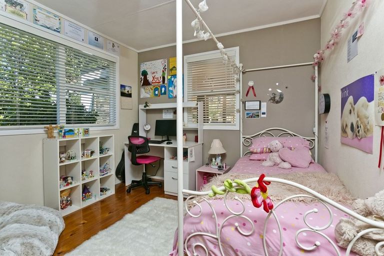 Photo of property in 2/8a Harley Road, Hauraki, Auckland, 0622