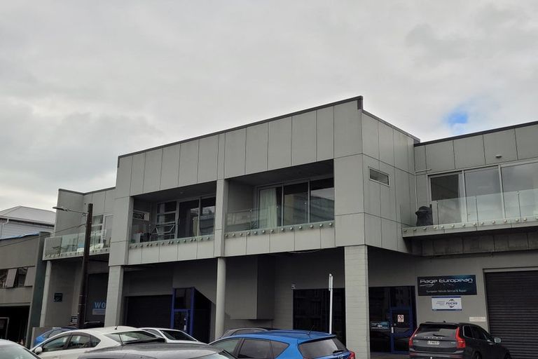 Photo of property in 5/25 Home Street, Mount Victoria, Wellington, 6011