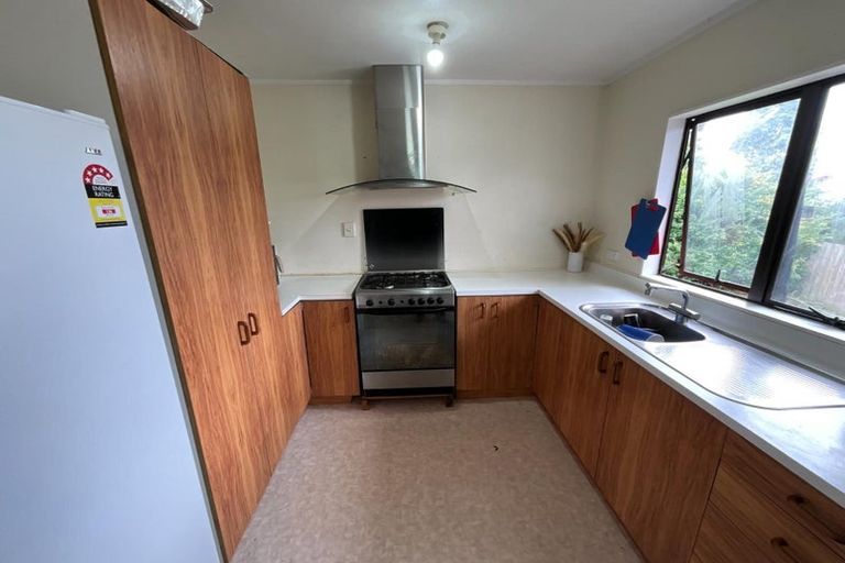 Photo of property in 13 Kearney Place, Massey, Auckland, 0614