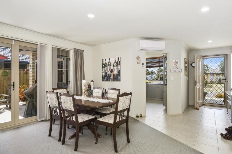 Photo of property in 7 Parkwood Place, Papamoa Beach, Papamoa, 3118