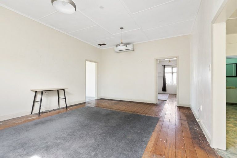 Photo of property in 9 Tamumu Road, Waipawa, 4210