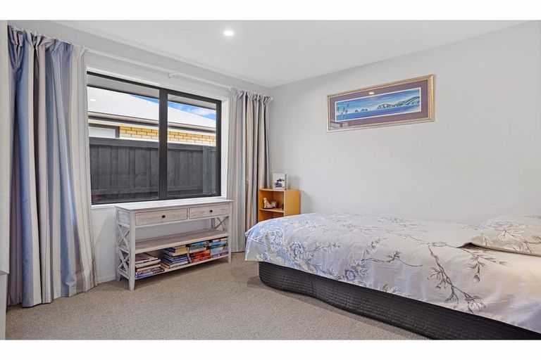 Photo of property in 24 Hodgkinson Road, Pegasus, 7612