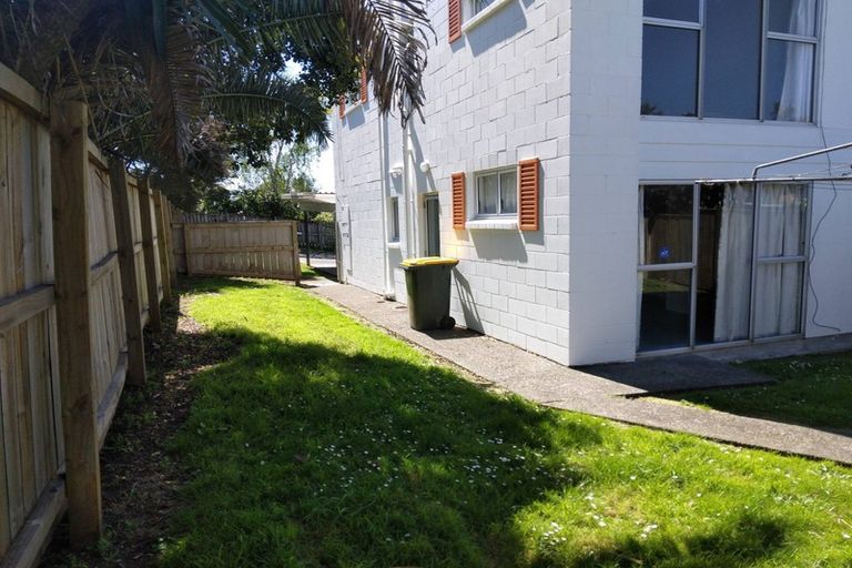 Photo of property in 5/23 Orams Road, Hillpark, Auckland, 2102