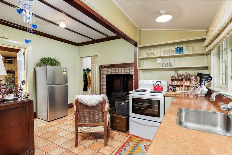 Photo of property in 4 Exeter Street, Waimate, 7924