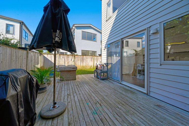 Photo of property in 7 Silvereye Road, Hobsonville, Auckland, 0616