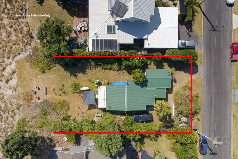 Photo of property in 37 Motiti Road, Papamoa Beach, Papamoa, 3118