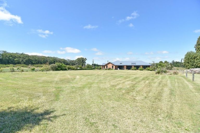 Photo of property in 424 Barkers Road, Loburn, Rangiora, 7472