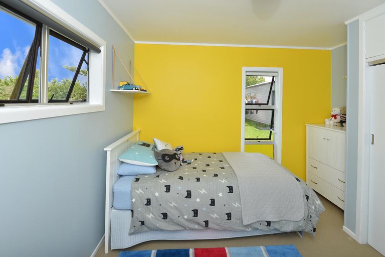 Photo of property in 37 Takahe Street, Tikipunga, Whangarei, 0112