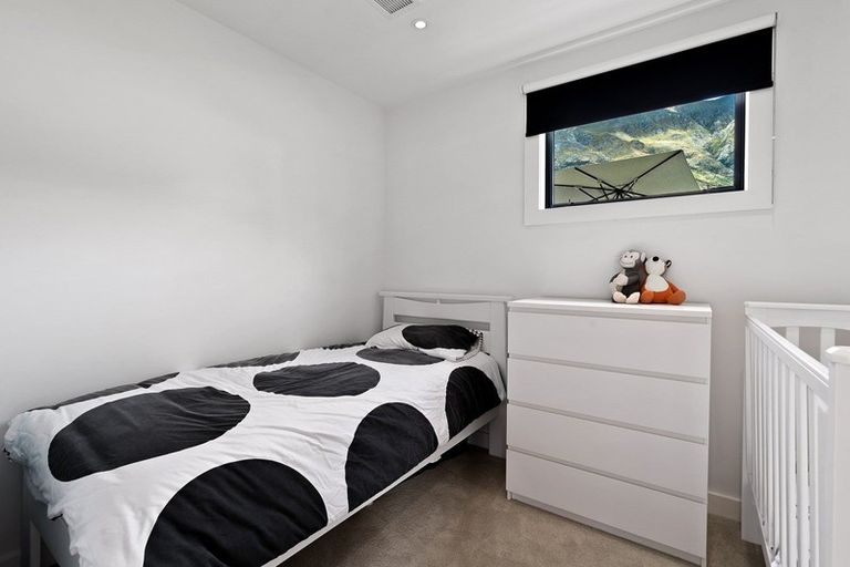 Photo of property in 7 Morepork Way, Arthurs Point, Queenstown, 9371