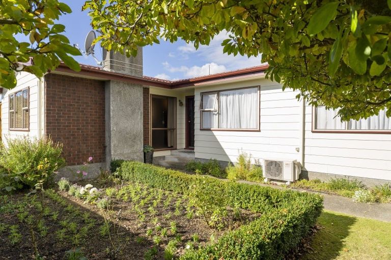 Photo of property in 6 Brandon Street, Otaki, 5512