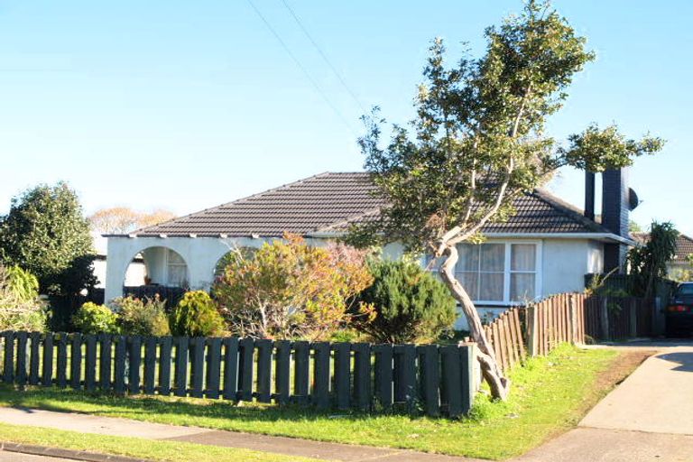 Photo of property in 29 Mcburney Place, Mangere East, Auckland, 2024