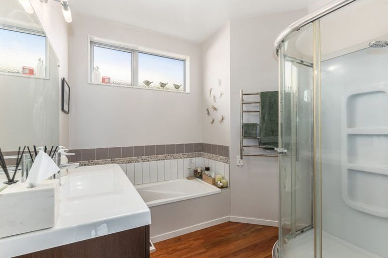 Photo of property in 14 Jessie Street, Petone, Lower Hutt, 5012