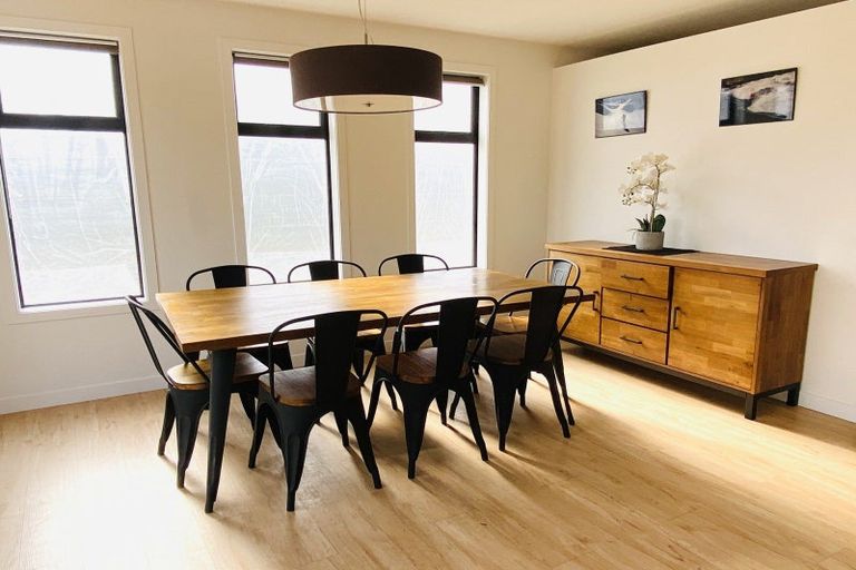 Photo of property in 8 Warbler Lane, Albert Town, Wanaka, 9305