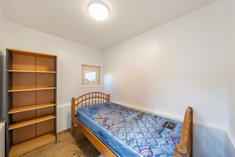 Photo of property in 298 Main Road, Tawa, Wellington, 5028