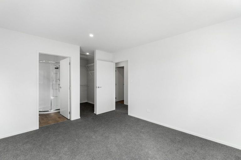 Photo of property in 5 Selkirk Lane, Hamilton Lake, Hamilton, 3204