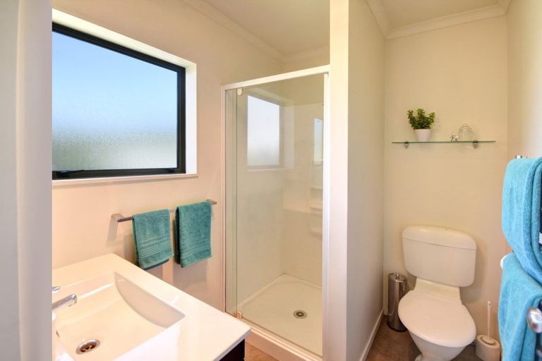 Photo of property in 8 Sandown Street, Waihola, Milton, 9073