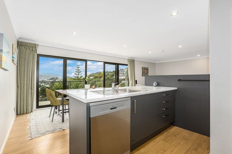 Photo of property in 29b Newport Terrace, Seatoun, Wellington, 6022