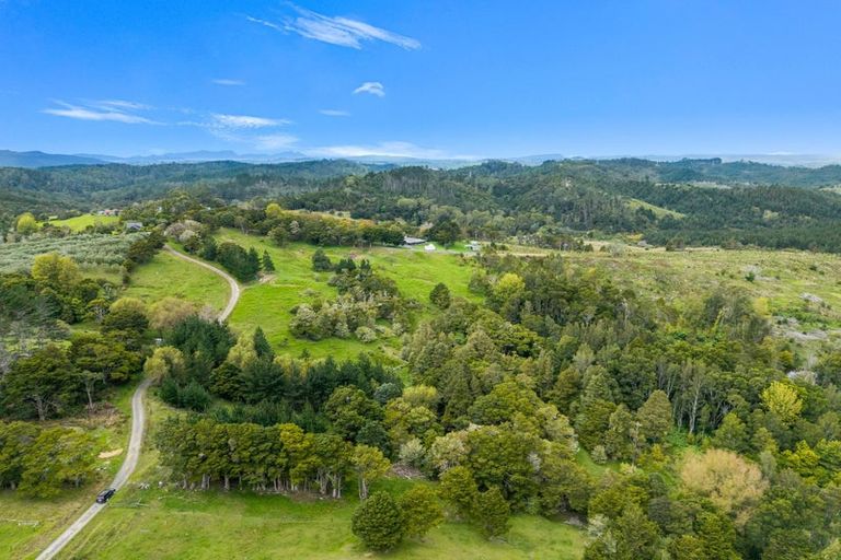 Photo of property in 240 Pukeatua Road, Maungatapere, Whangarei, 0179
