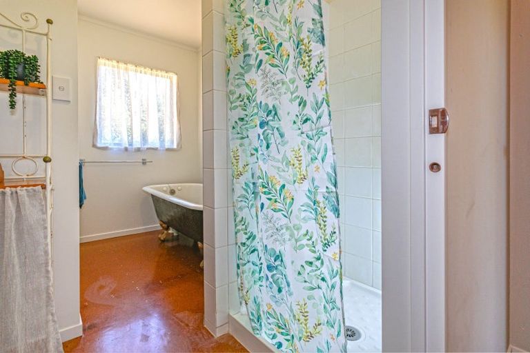 Photo of property in 35 Michelle Lane, Hahei, Whitianga, 3591