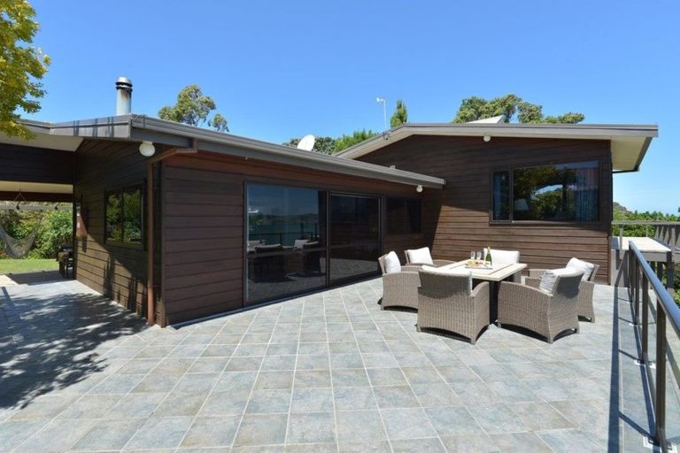 Photo of property in 108 Manganese Point Road, Tamaterau, Whangarei, 0174