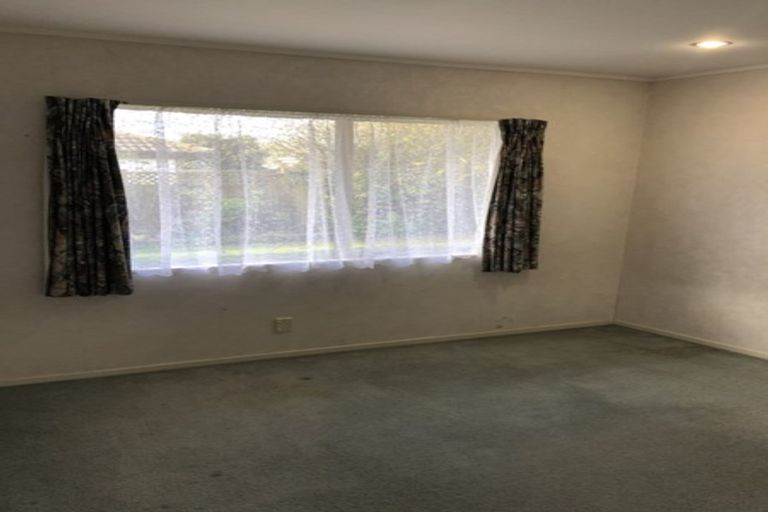 Photo of property in 70 Millhouse Drive, Northpark, Auckland, 2013