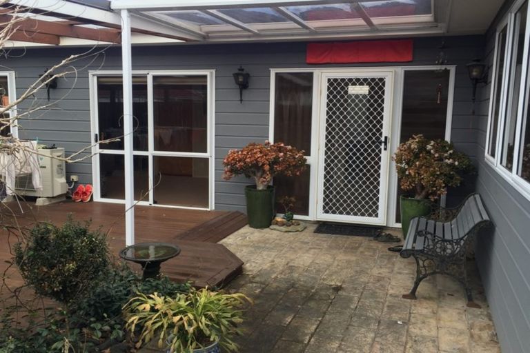 Photo of property in 2/71 Howe Street, Howick, Auckland, 2014