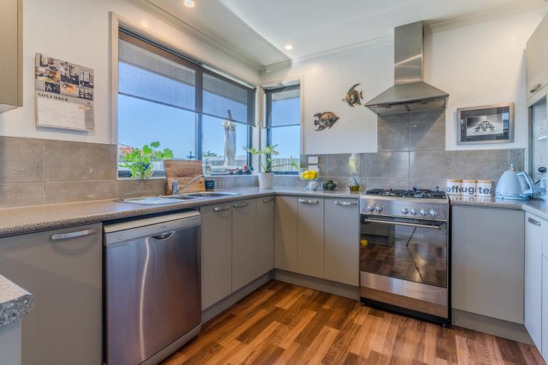 Photo of property in 27 Rhoboro Road, Twizel, 7901