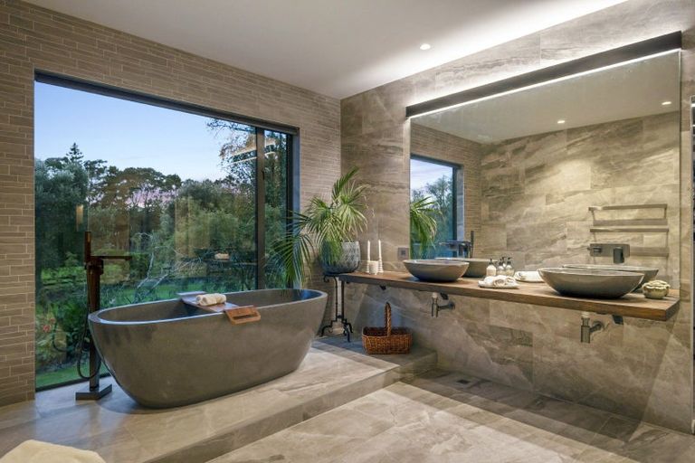 Photo of property in 80 Ingram Road, Bombay, Drury, 2579