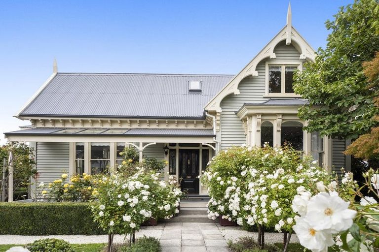 Photo of property in 172 Blighs Road, Strowan, Christchurch, 8052