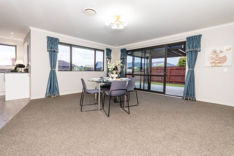 Photo of property in 55 Liberty Grove, Kelvin Grove, Palmerston North, 4414