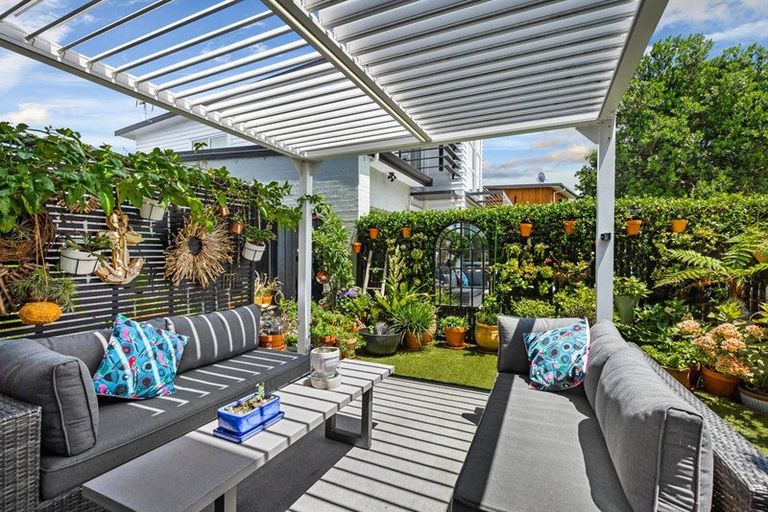 Photo of property in 30 Grey Warbler Road, Hobsonville, Auckland, 0616