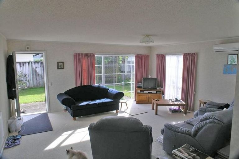 Photo of property in 10/169 Whites Line East, Waiwhetu, Lower Hutt, 5010