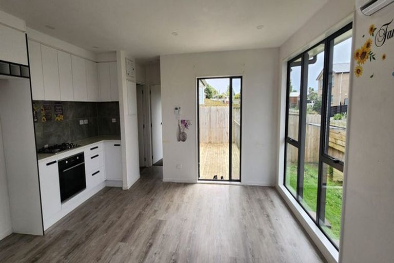 Photo of property in 2 Arnhem Place, Pukekohe, 2120