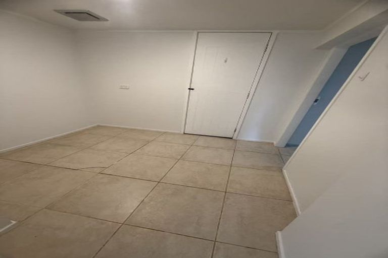 Photo of property in 18a Dallinghoe Crescent, Milford, Auckland, 0620