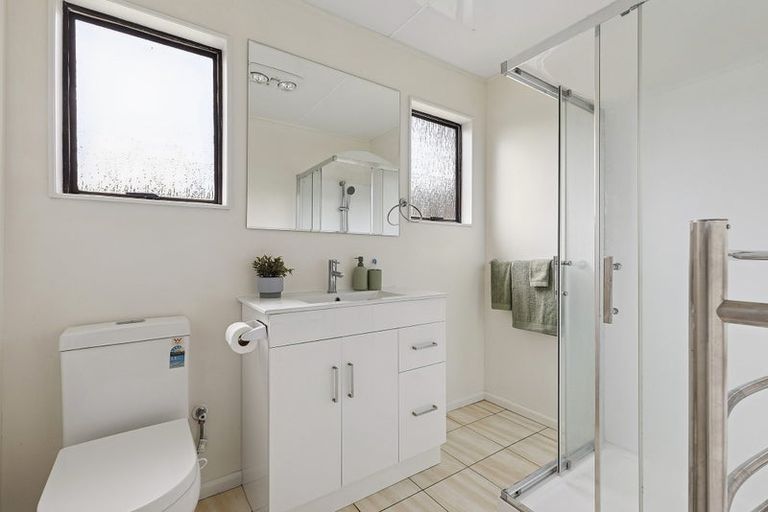 Photo of property in 41 Nassau Avenue, Grenada North, Wellington, 5028