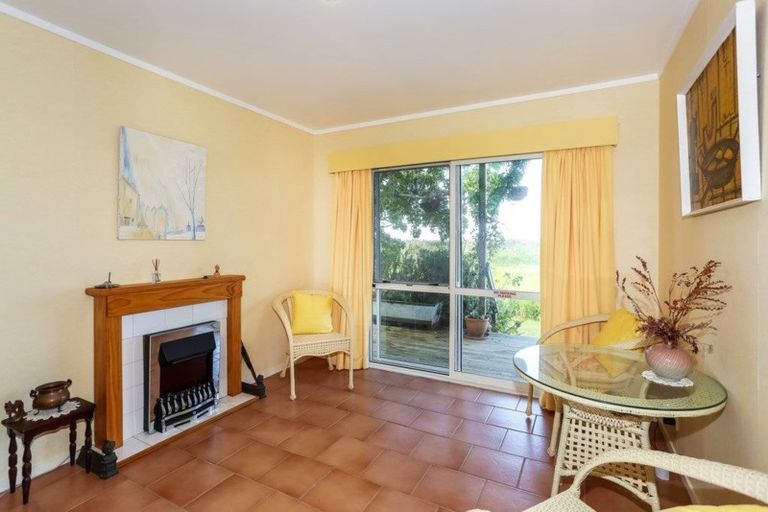 Photo of property in 896a Miranda Road, Pukorokoro / Miranda, Miranda, 2473